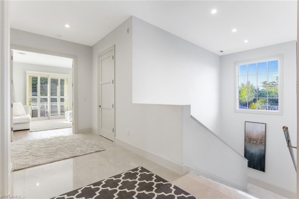 MOORINGS - Residential