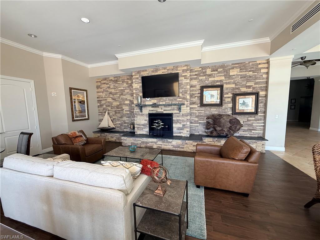 NORTH STAR YACHT CLUB - Residential