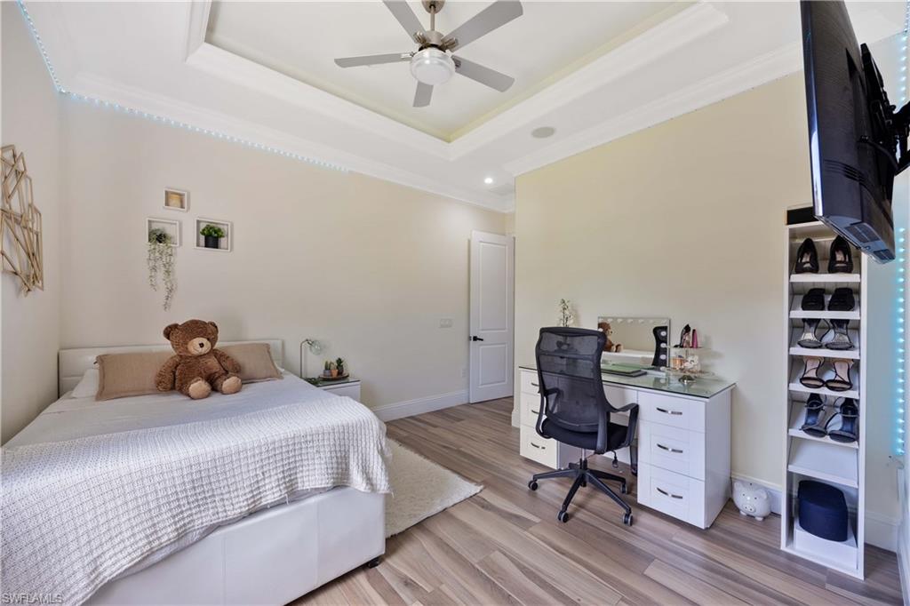 GOLDEN GATE ESTATES - Residential