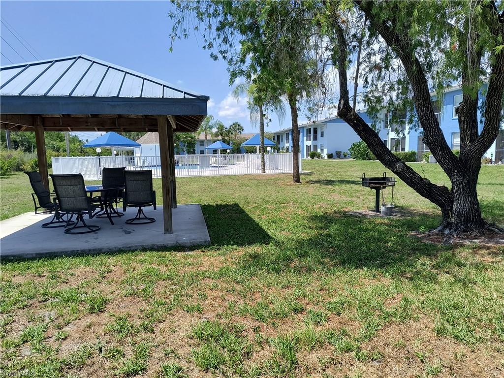 ROYAL HAWAIIAN CLUB - Residential