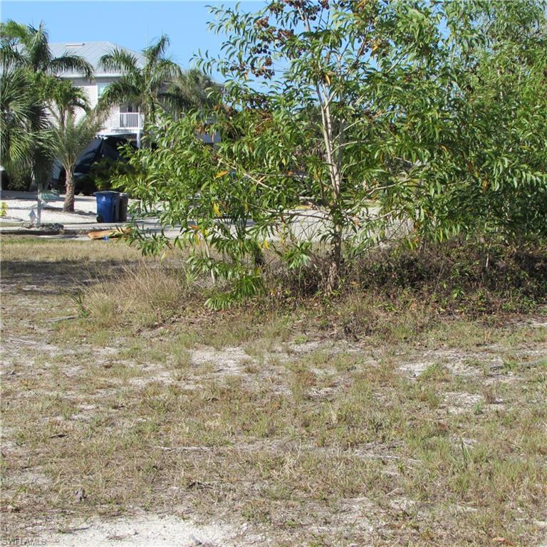 CAPTAINS COVE - Land