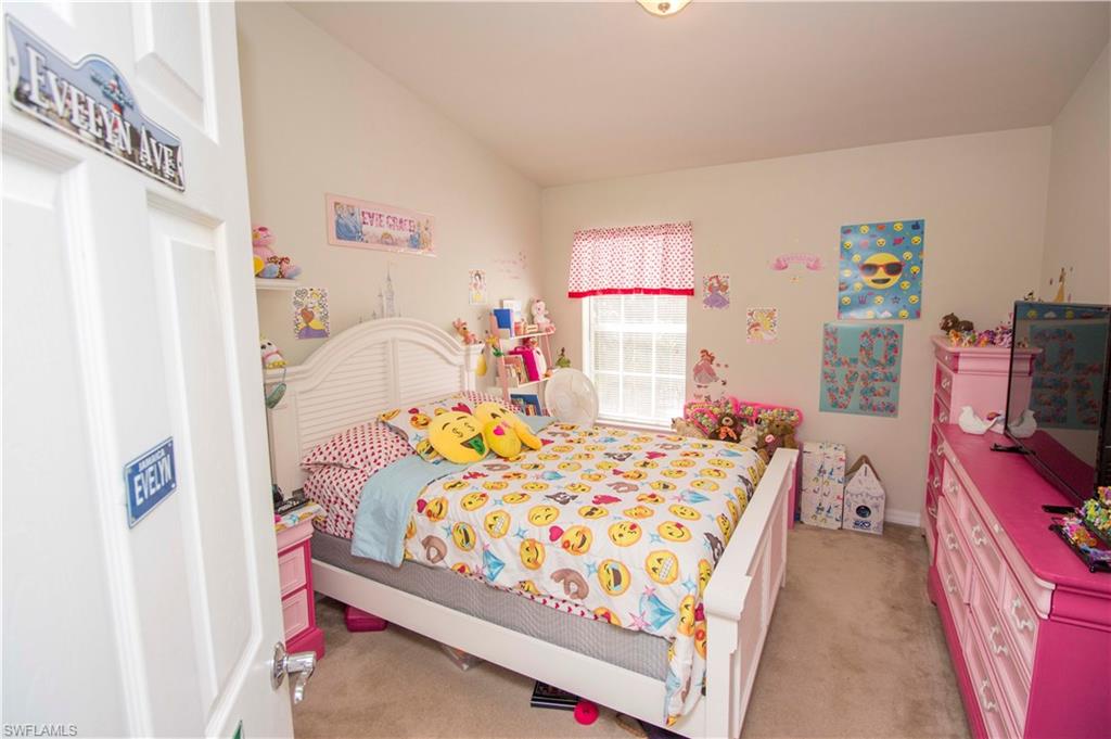 VERONA POINTE - Residential