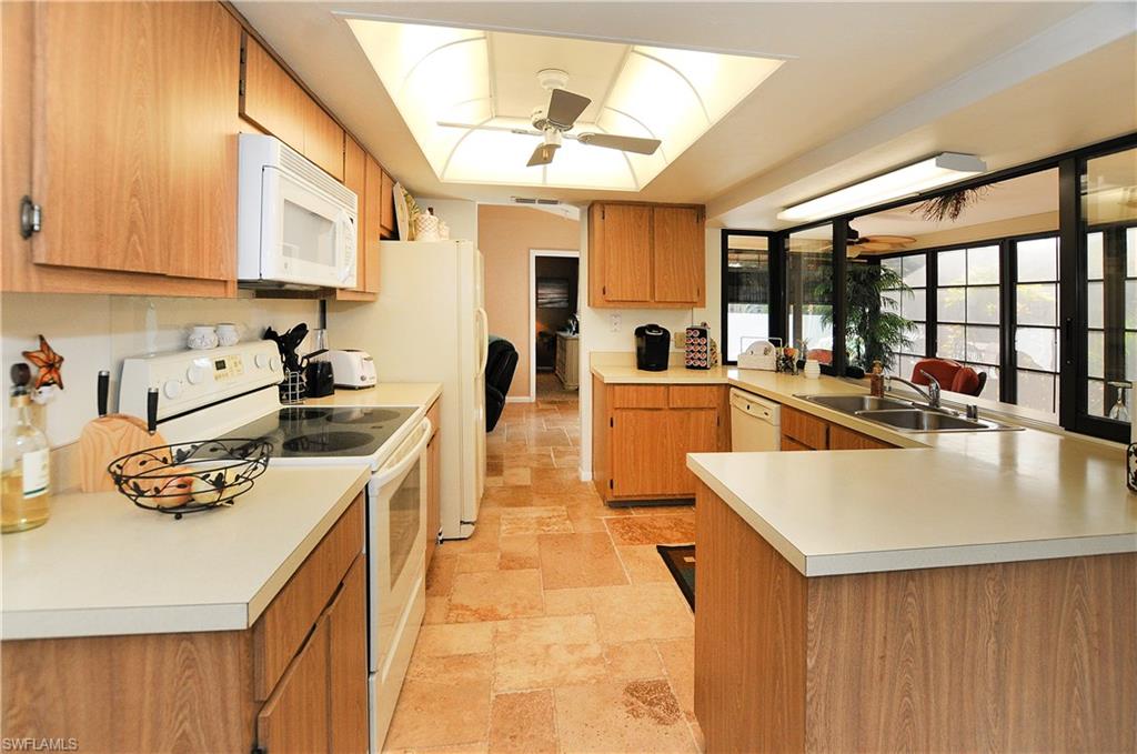 SOUTH POINTE SOUTH - Residential