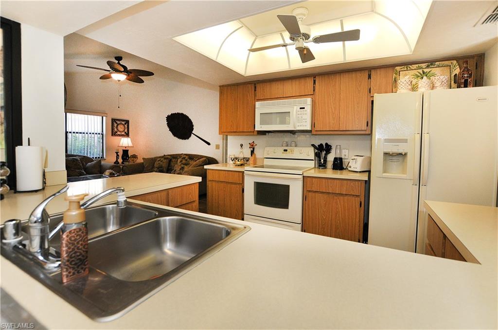 SOUTH POINTE SOUTH - Residential