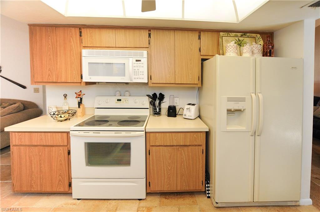 SOUTH POINTE SOUTH - Residential