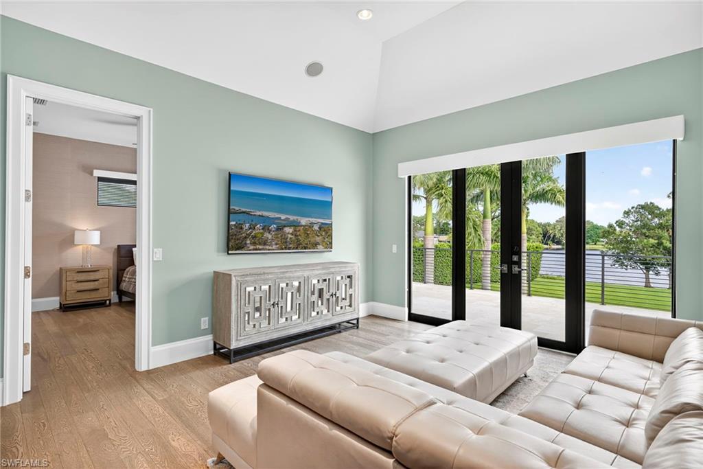 PINE RIDGE - Residential