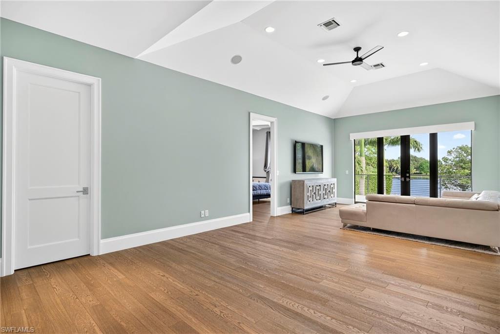 PINE RIDGE - Residential