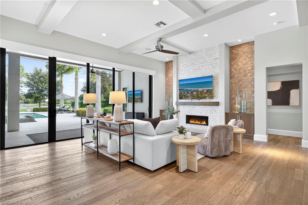 PINE RIDGE - Residential