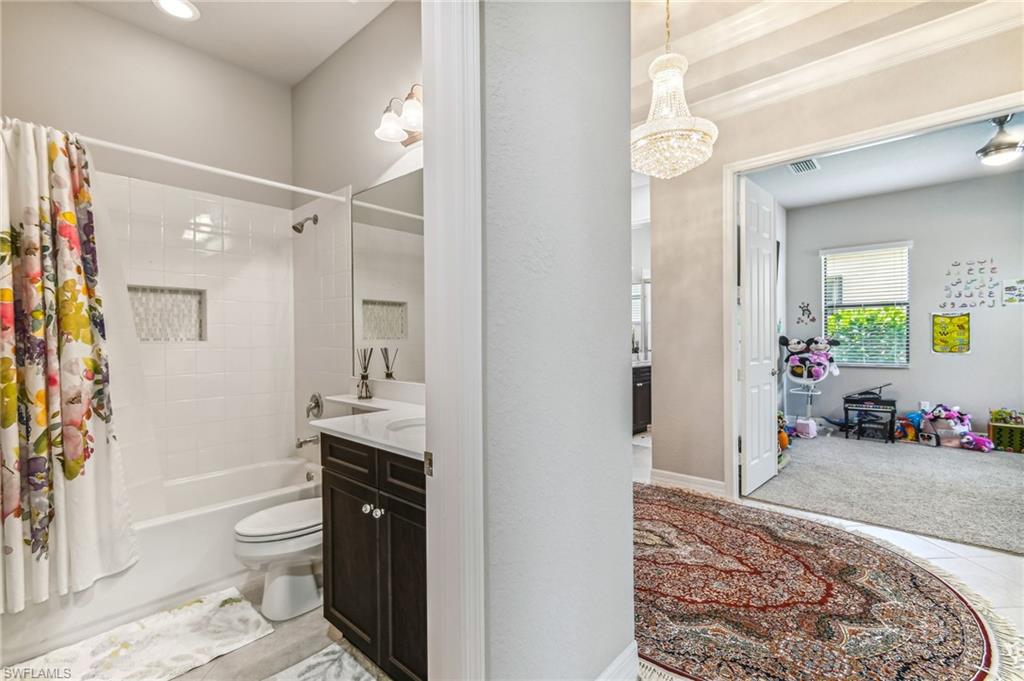 MARINA BAY - Residential Lease