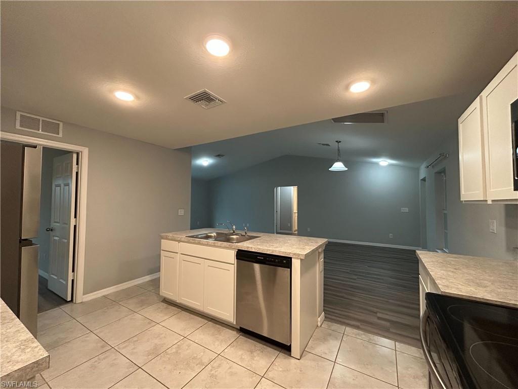 CAPE CORAL - Residential Lease
