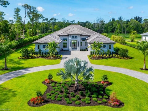 Photo of 6446 Daniels RD, NAPLES, FL 34109 (MLS # 226023408)