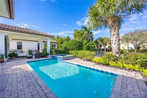 Photo of 2277 Residence CIR, NAPLES, FL 34105 (MLS # 226003782)