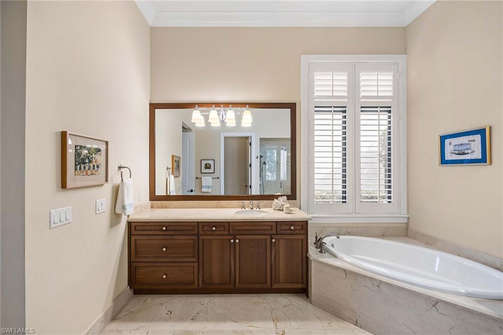 TRADITIONS - Residential