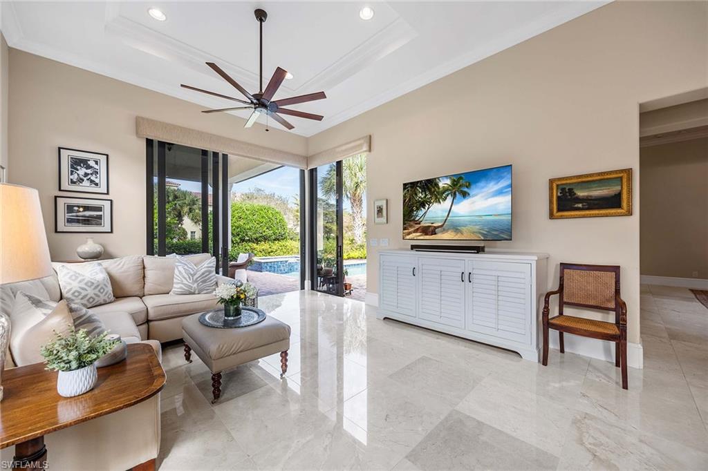 TRADITIONS - Residential