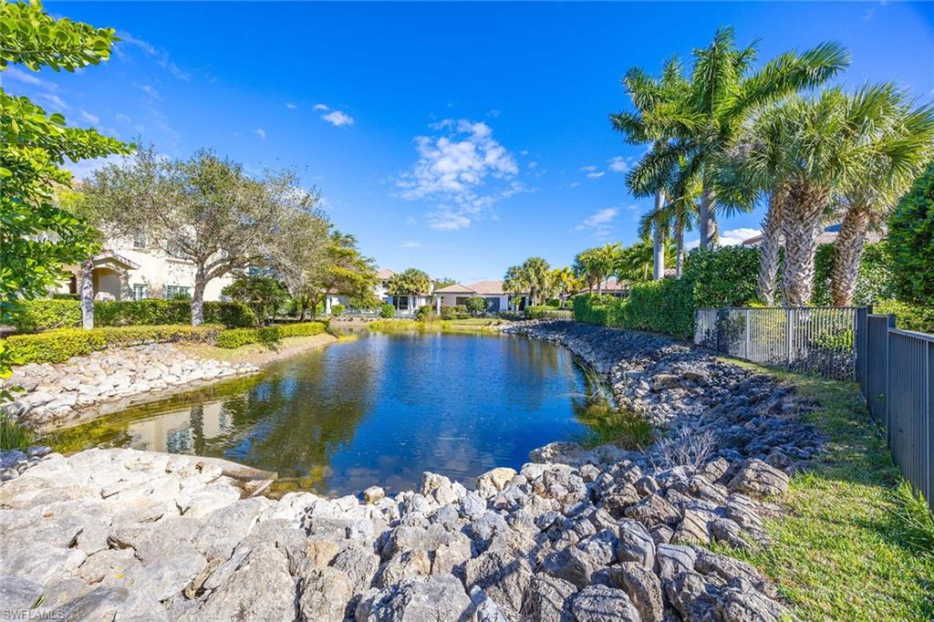 TRADITIONS - Residential