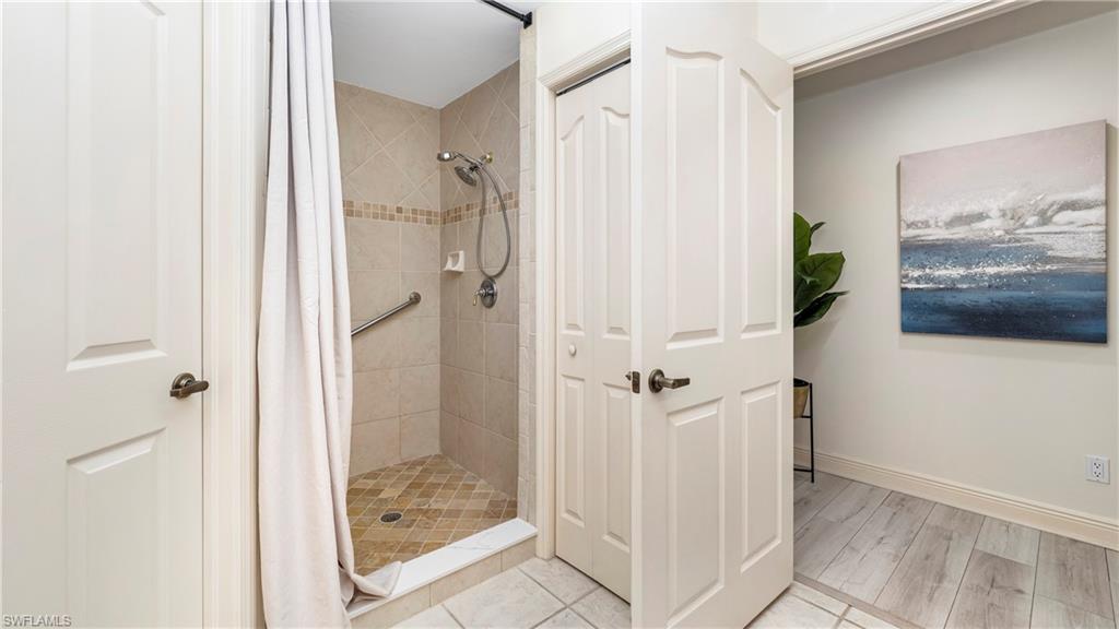 HARBOR PLACE - Residential