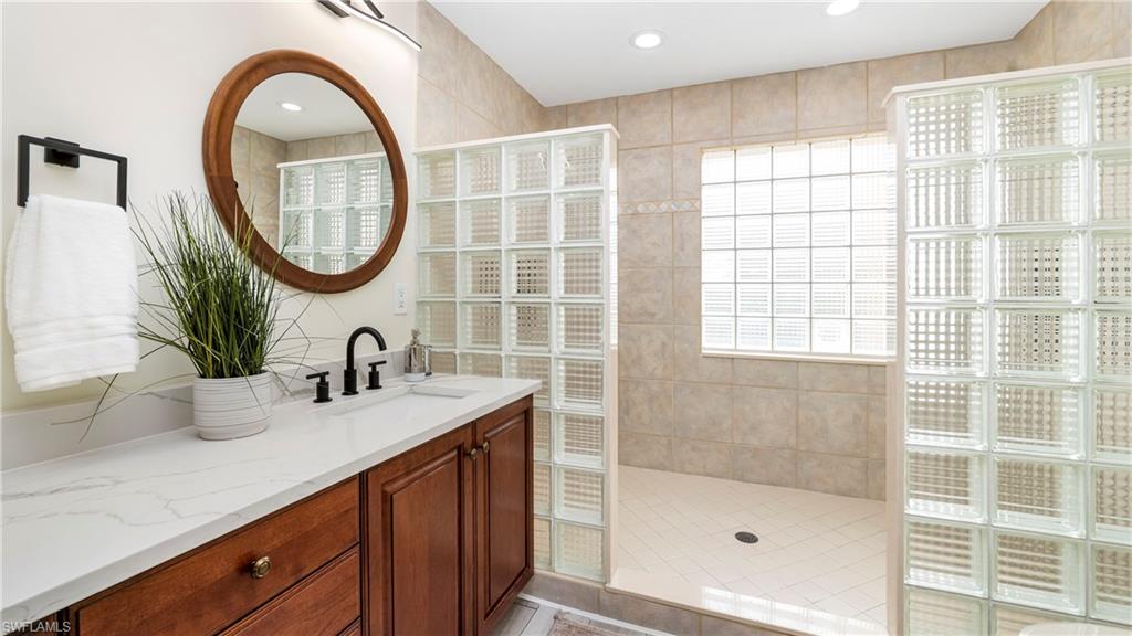 HARBOR PLACE - Residential