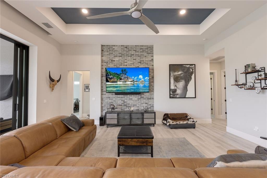 BRIARCLIFF - Residential