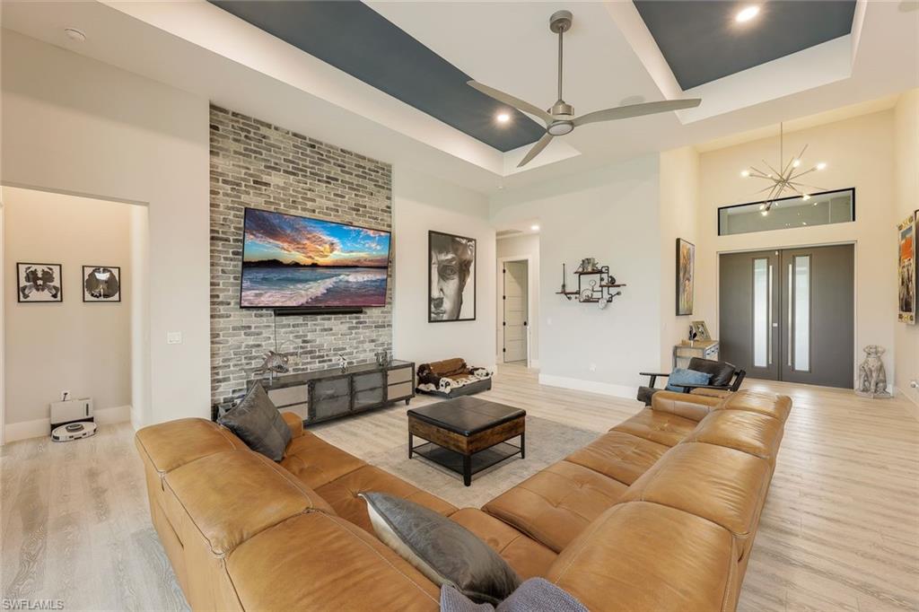 BRIARCLIFF - Residential