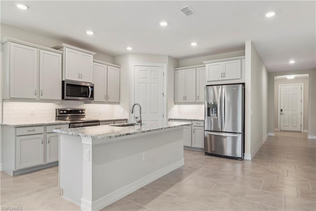 CORAL BAY - Residential