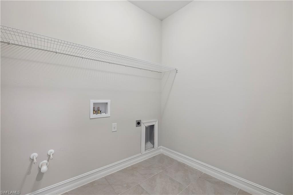 CORAL BAY - Residential