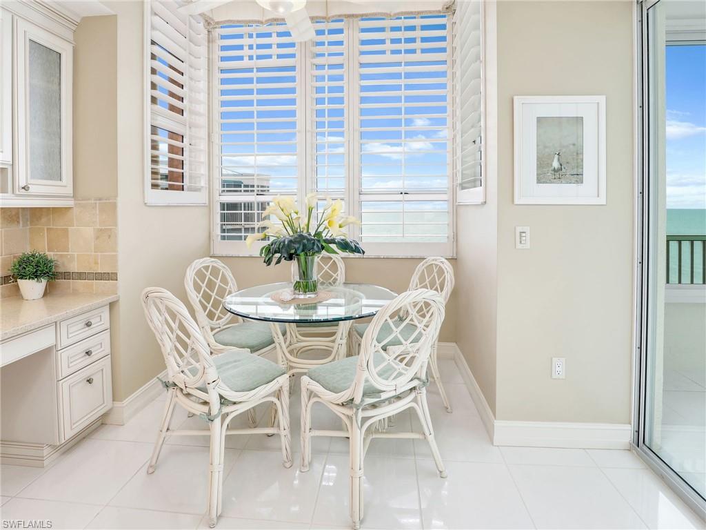 BAREFOOT BEACH CLUB - Residential