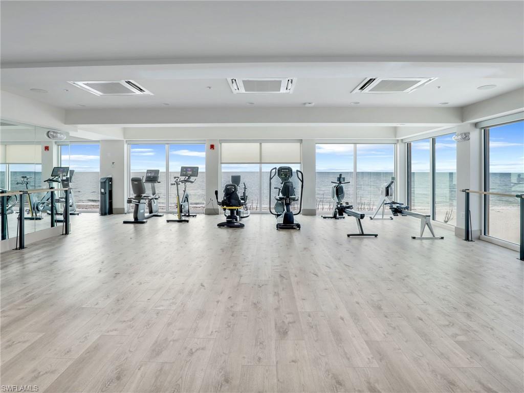 BAREFOOT BEACH CLUB - Residential