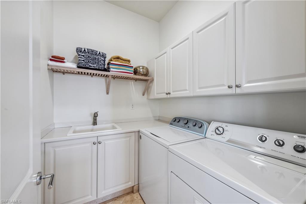 ESPERIA SOUTH - Residential