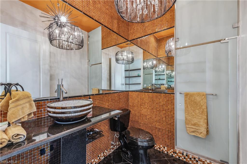 ESPERIA SOUTH - Residential