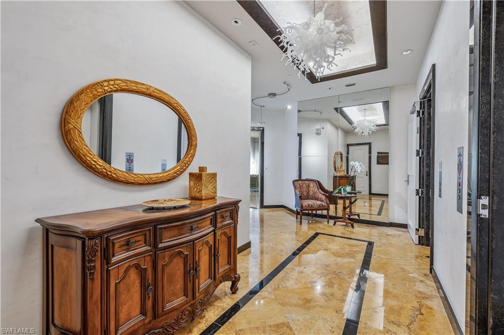 ESPERIA SOUTH - Residential