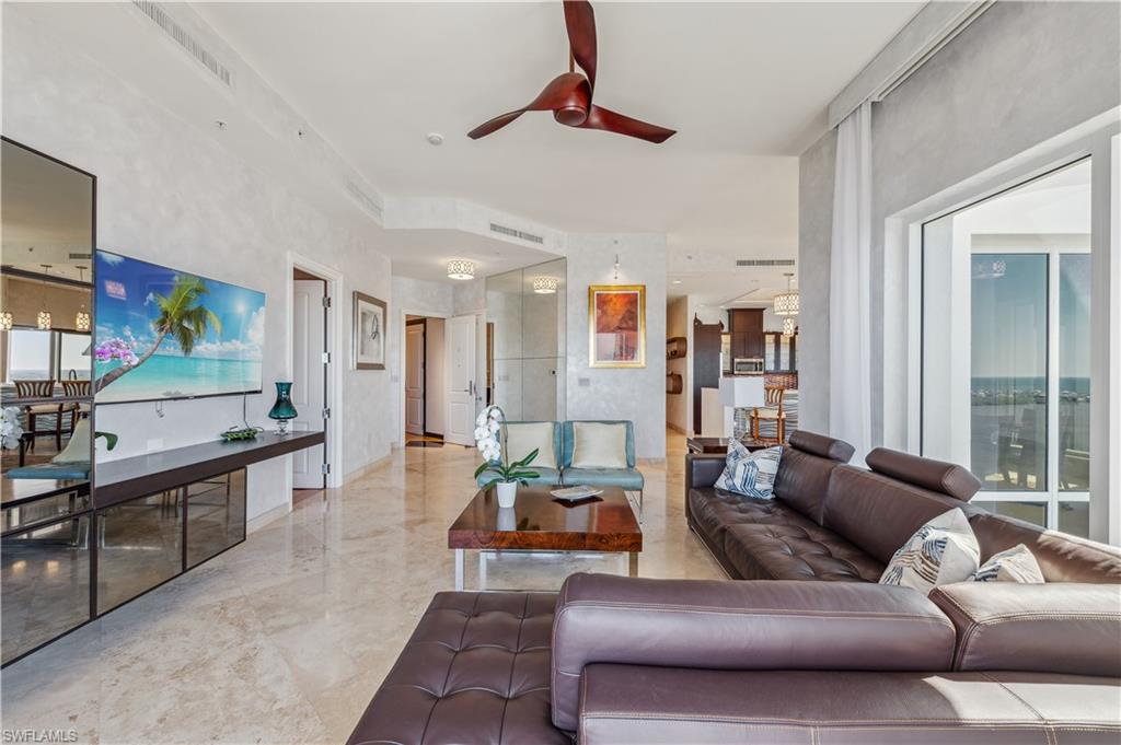 ESPERIA SOUTH - Residential