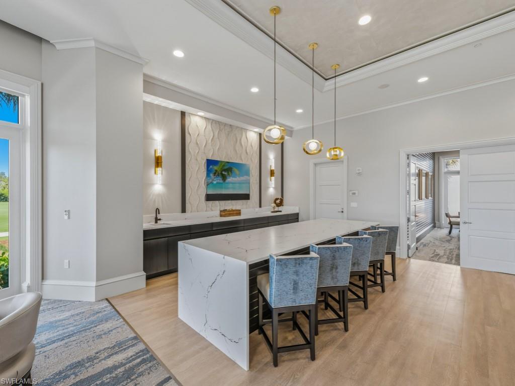 ESPERIA SOUTH - Residential