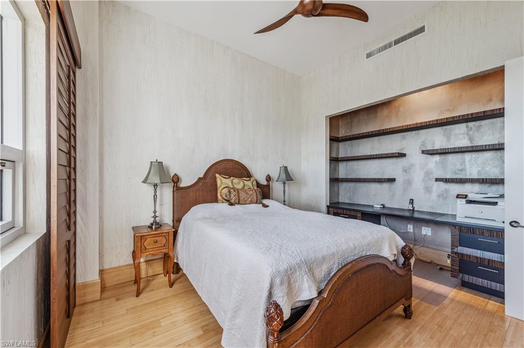 ESPERIA SOUTH - Residential