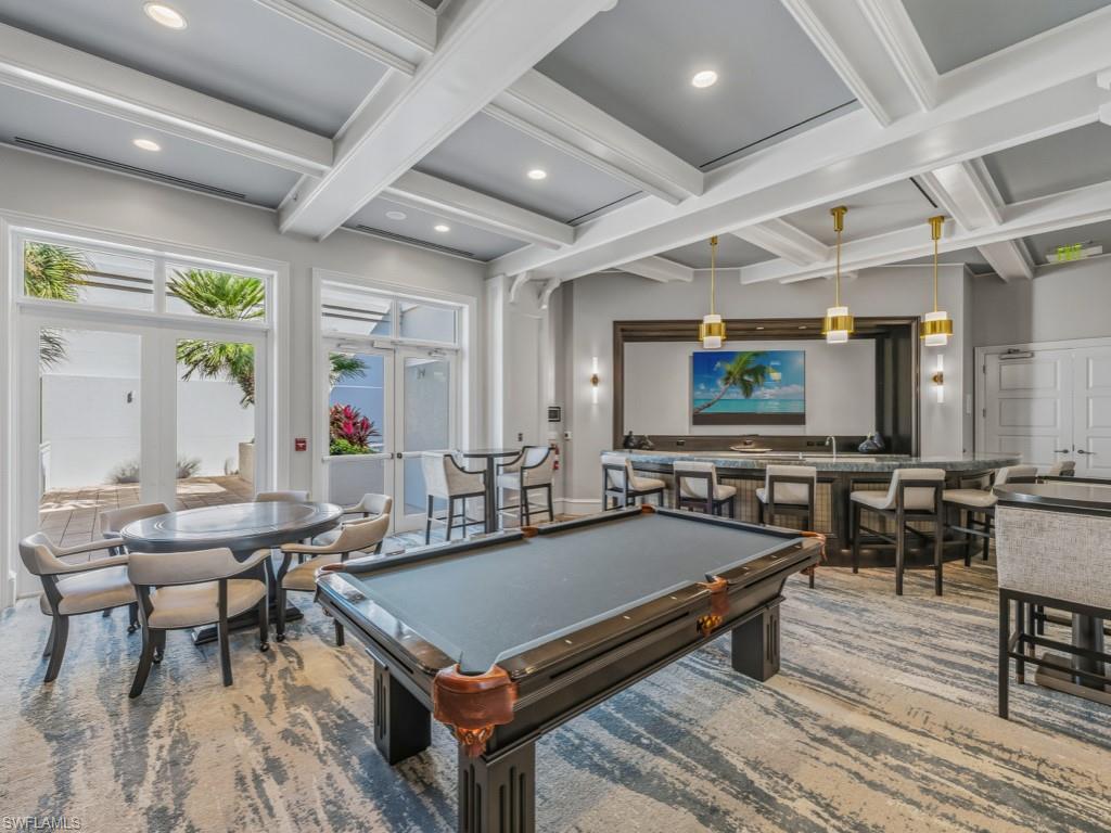 ESPERIA SOUTH - Residential