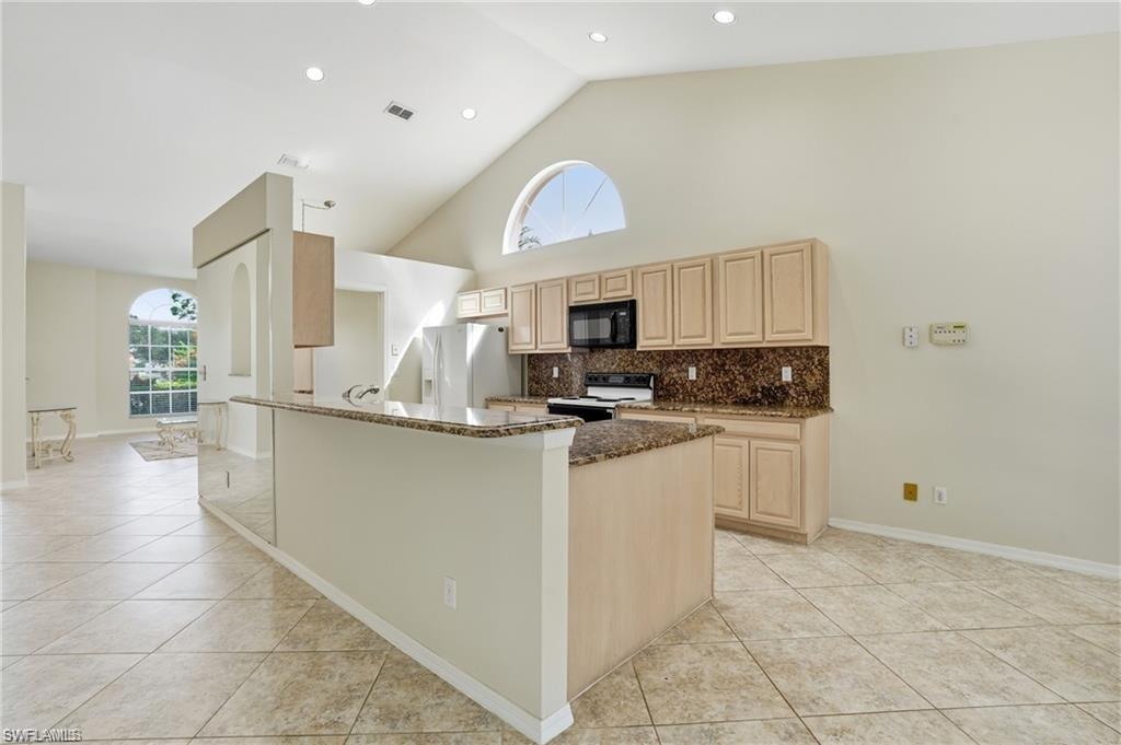 CROWN POINTE EAST - Residential Lease