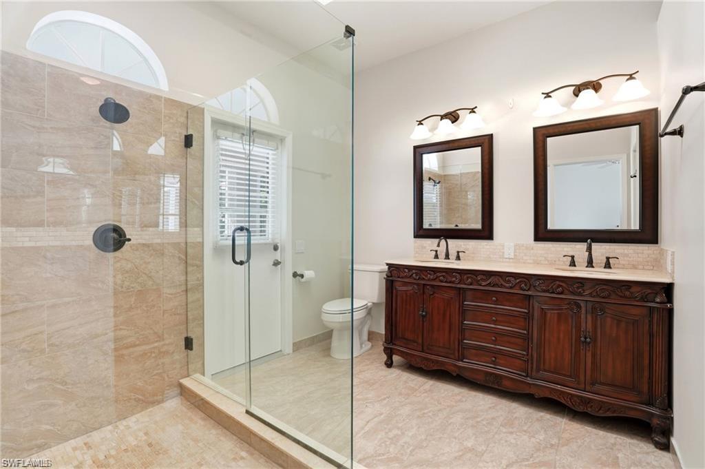 CROWN POINTE EAST - Residential Lease