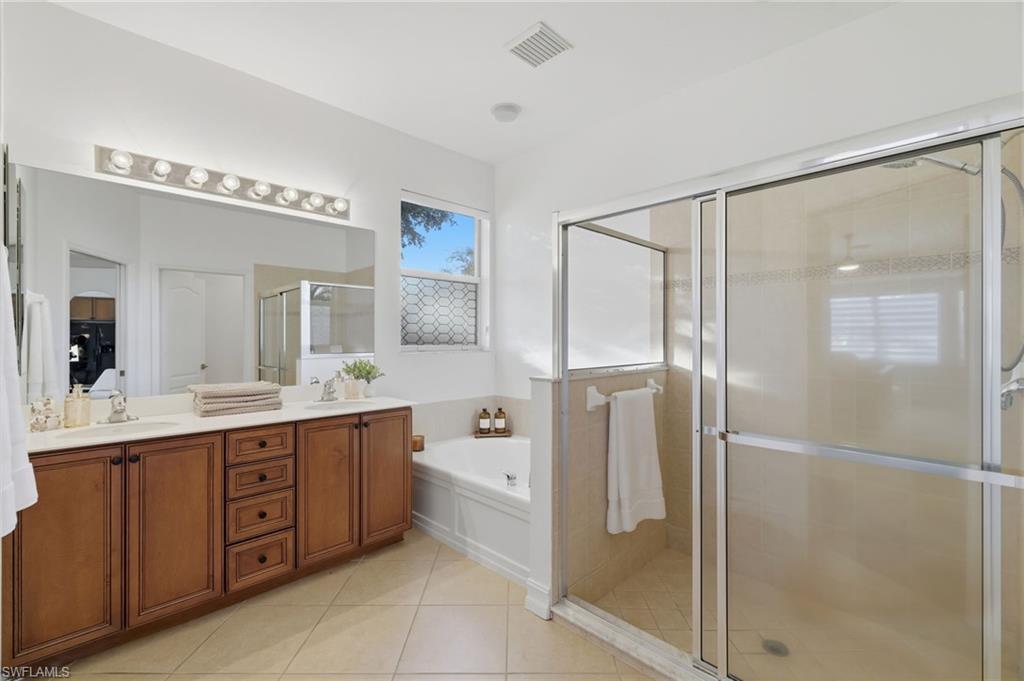 COLONIAL SHORES - Residential