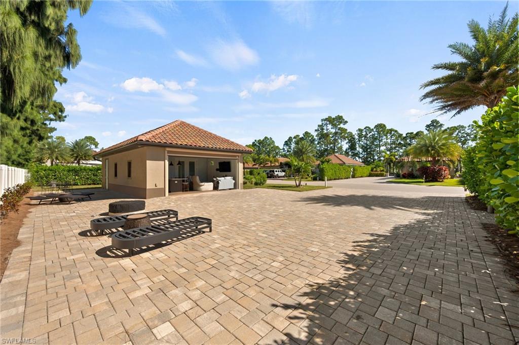 GOLDEN PALMS LUXURY MOTORCOACH RESORT - Land