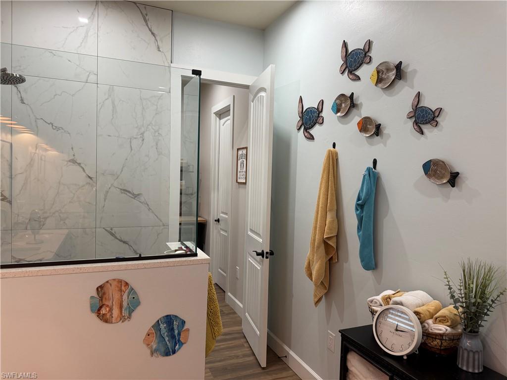 GOLDEN PALMS LUXURY MOTORCOACH RESORT - Land