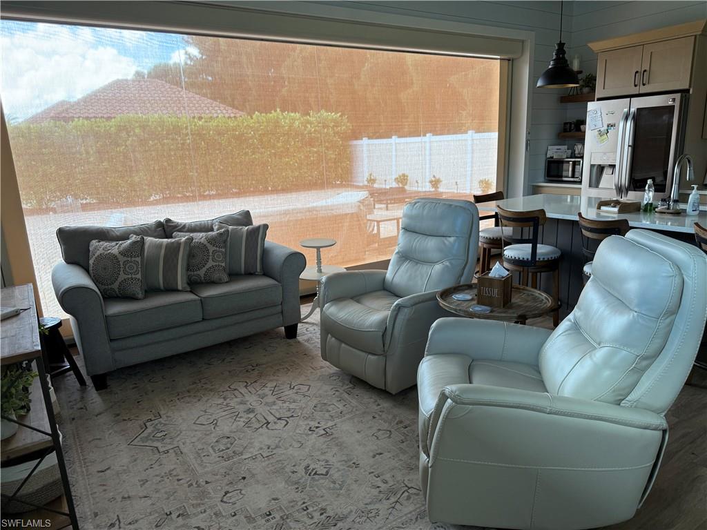 GOLDEN PALMS LUXURY MOTORCOACH RESORT - Land