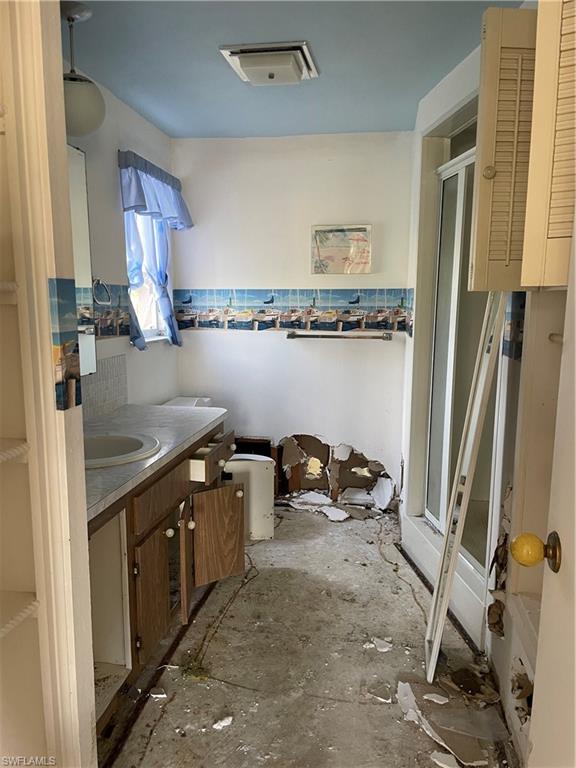 RIVER BY - Residential