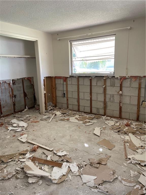 RIVER BY - Residential