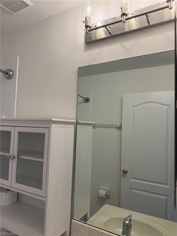 CORAL LAKES - Residential