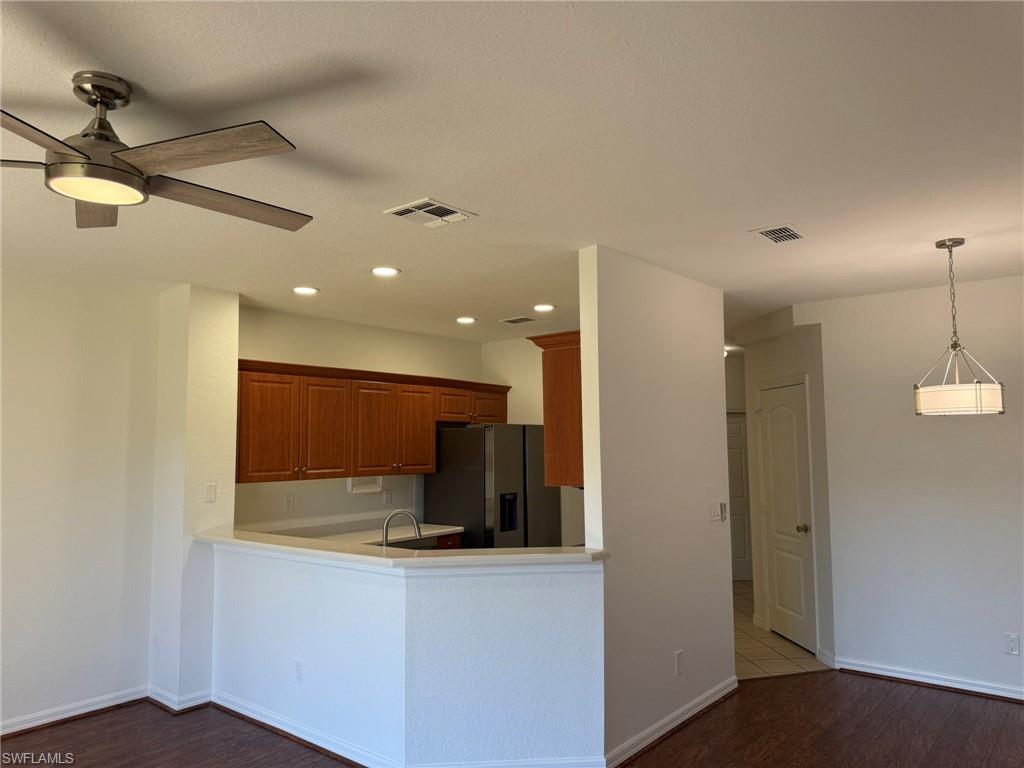 CORAL LAKES - Residential