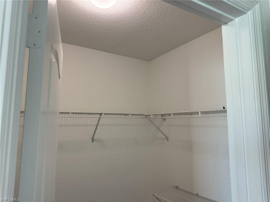 CORAL LAKES - Residential