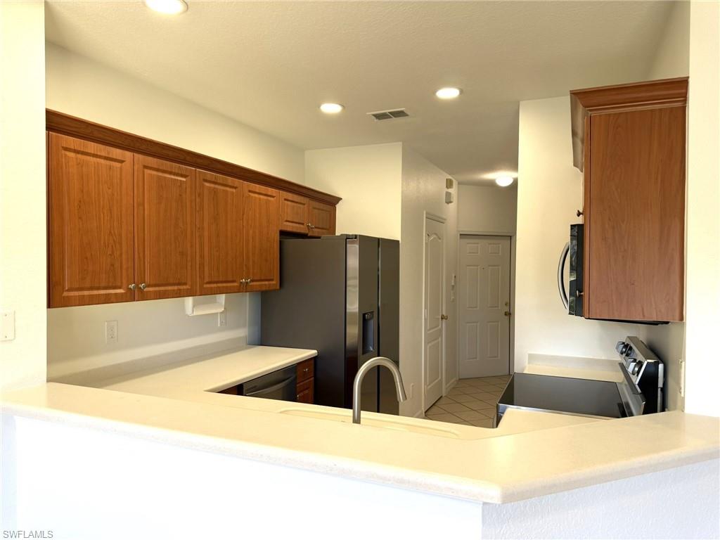 CORAL LAKES - Residential