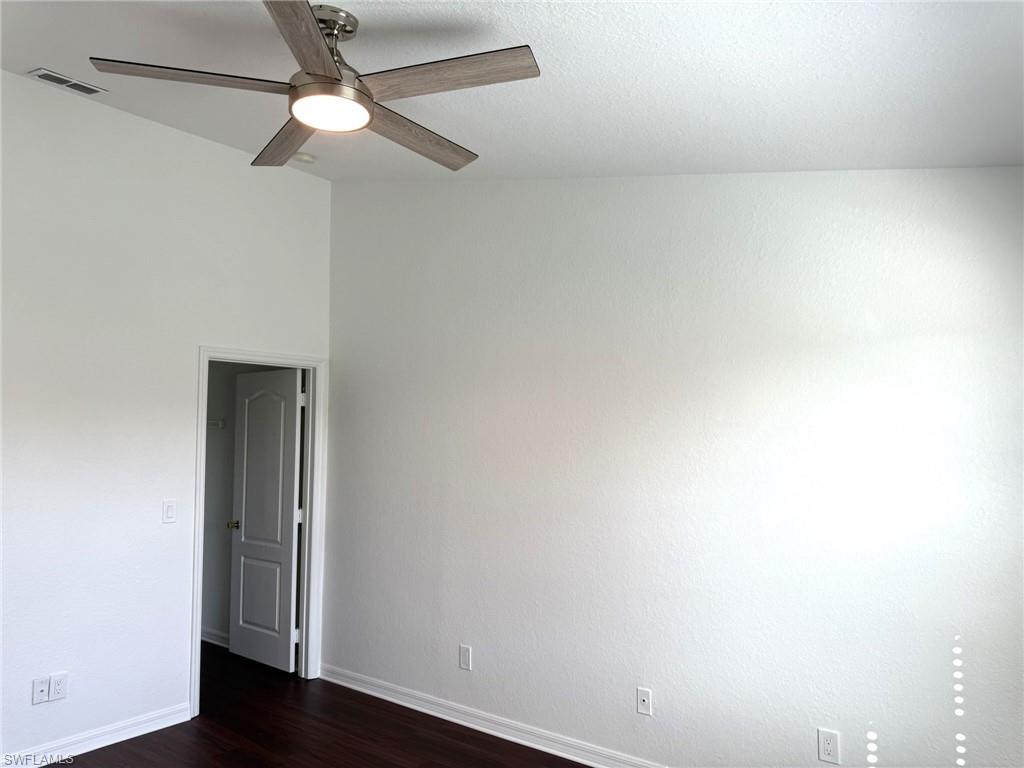 CORAL LAKES - Residential