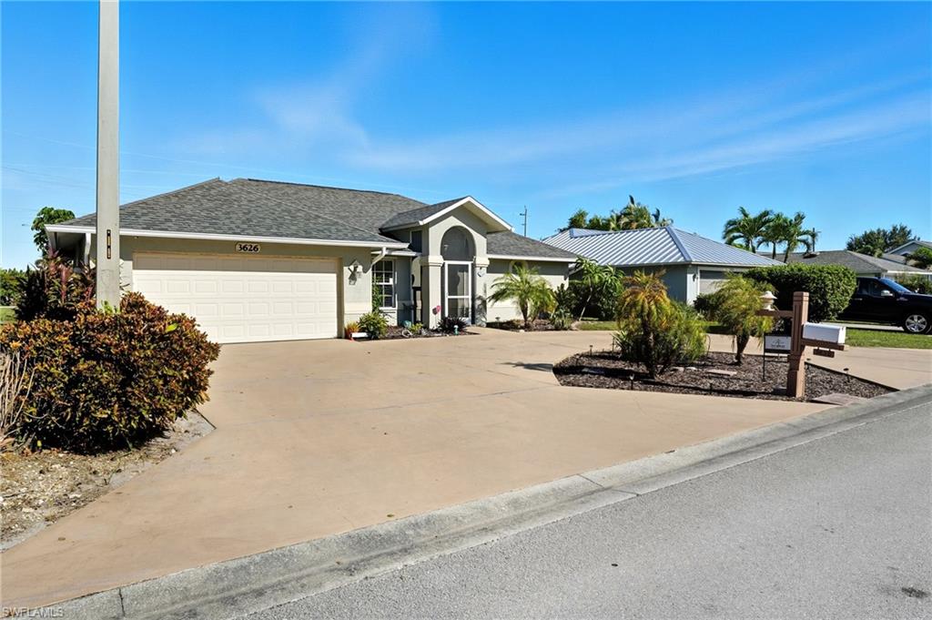 QUEENS PARK AT LAGO VERDE - Residential