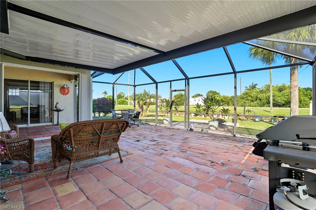 QUEENS PARK AT LAGO VERDE - Residential