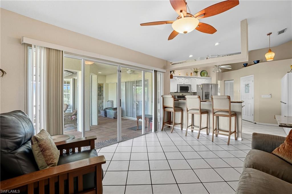 QUEENS PARK AT LAGO VERDE - Residential